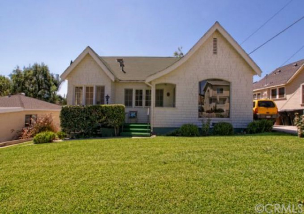 210 West Elm Street , Brea CA: 