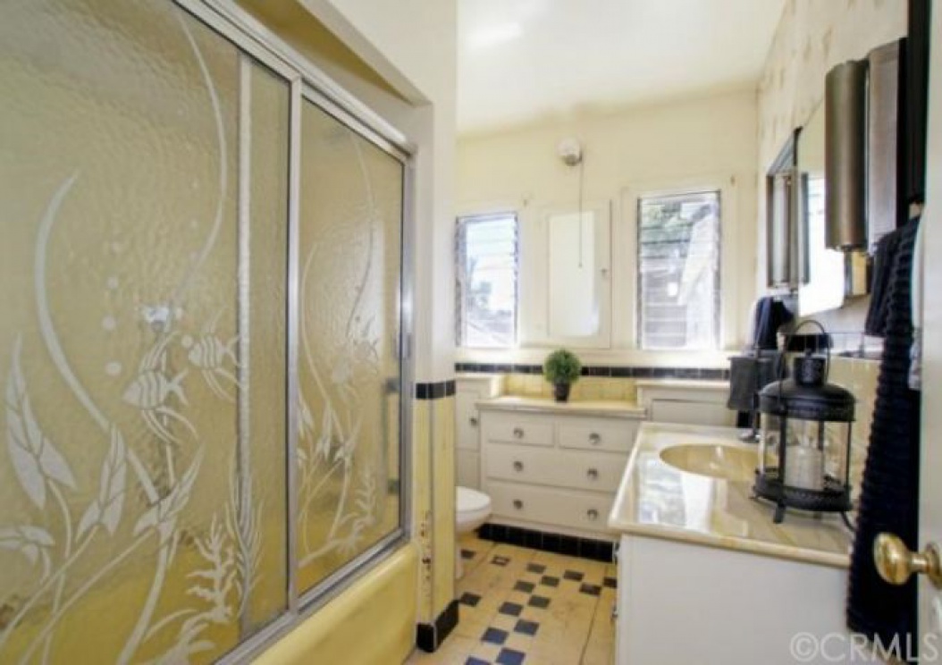 210 West Elm Street , Brea CA: 