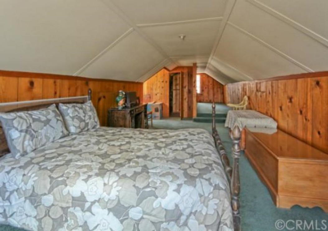 210 West Elm Street , Brea CA: 