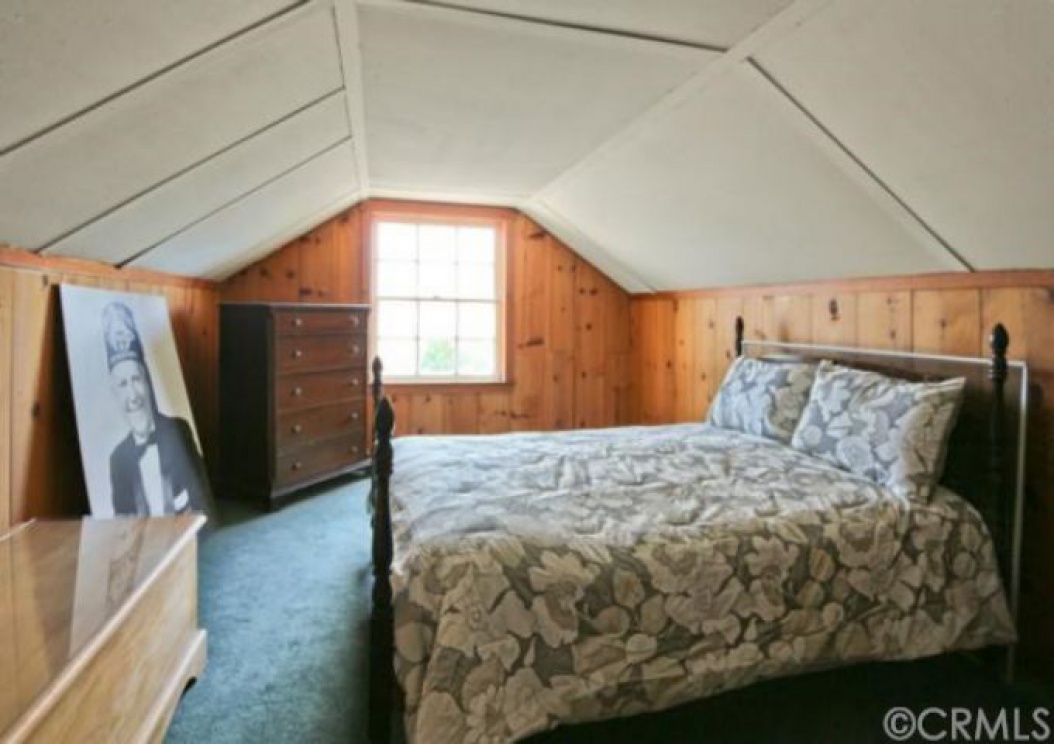 210 West Elm Street , Brea CA: 