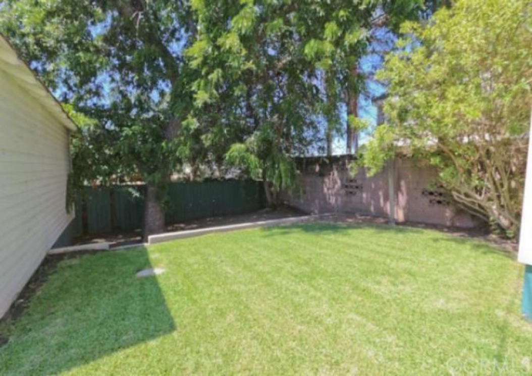 210 West Elm Street , Brea CA: 