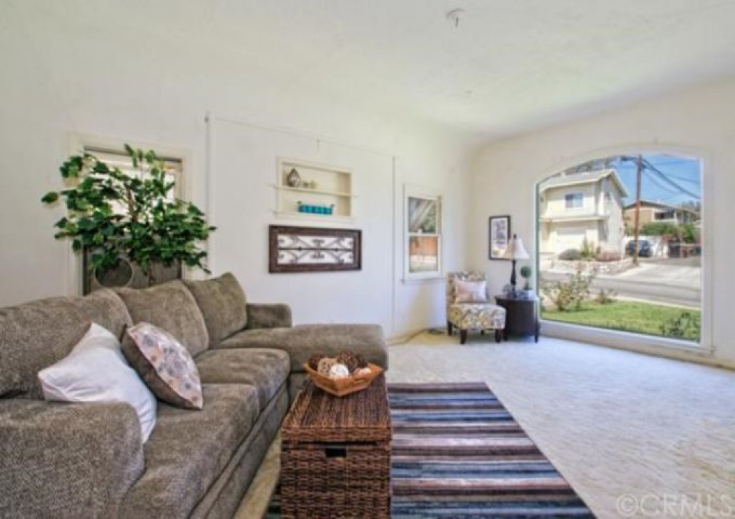 210 West Elm Street , Brea CA: 