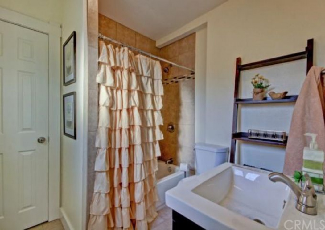 479 Anderson Place , Pasadena CA: 