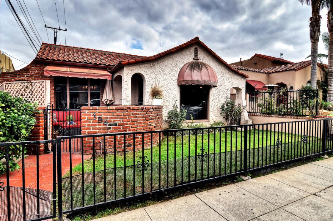 184 Roycroft Avenue , Long Beach CA: