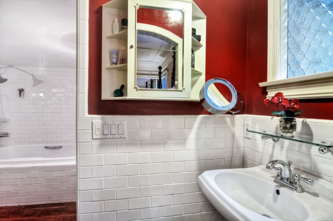 184 Roycroft Avenue , Long Beach CA:
