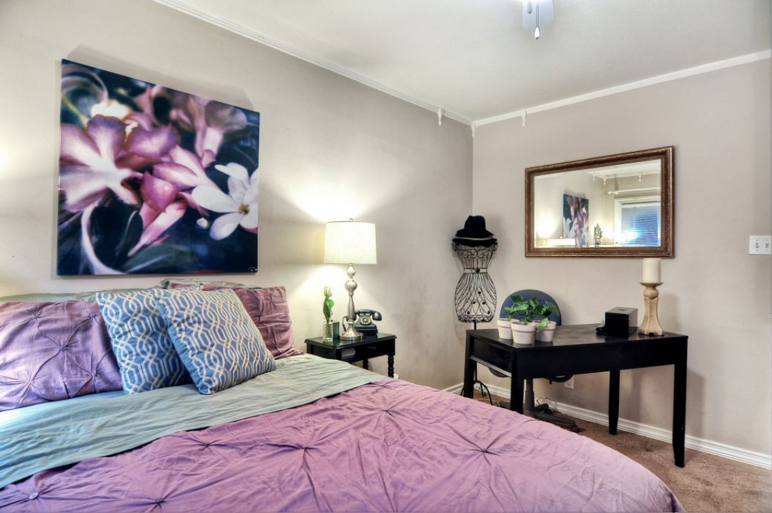 184 Roycroft Avenue , Long Beach CA: