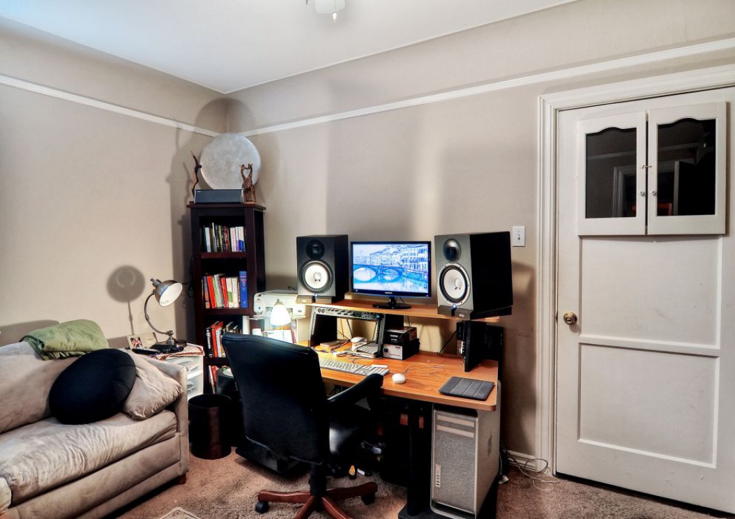 184 Roycroft Avenue , Long Beach CA: