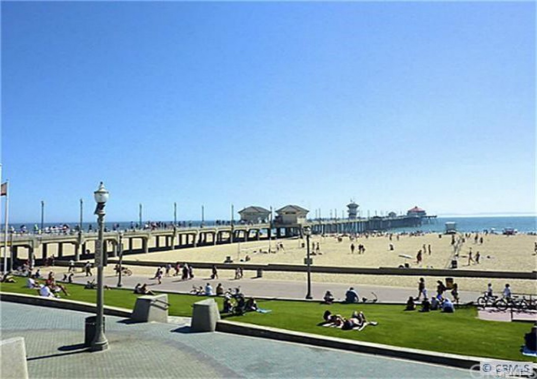 19835 Kingswood Lane , Huntington Beach CA: