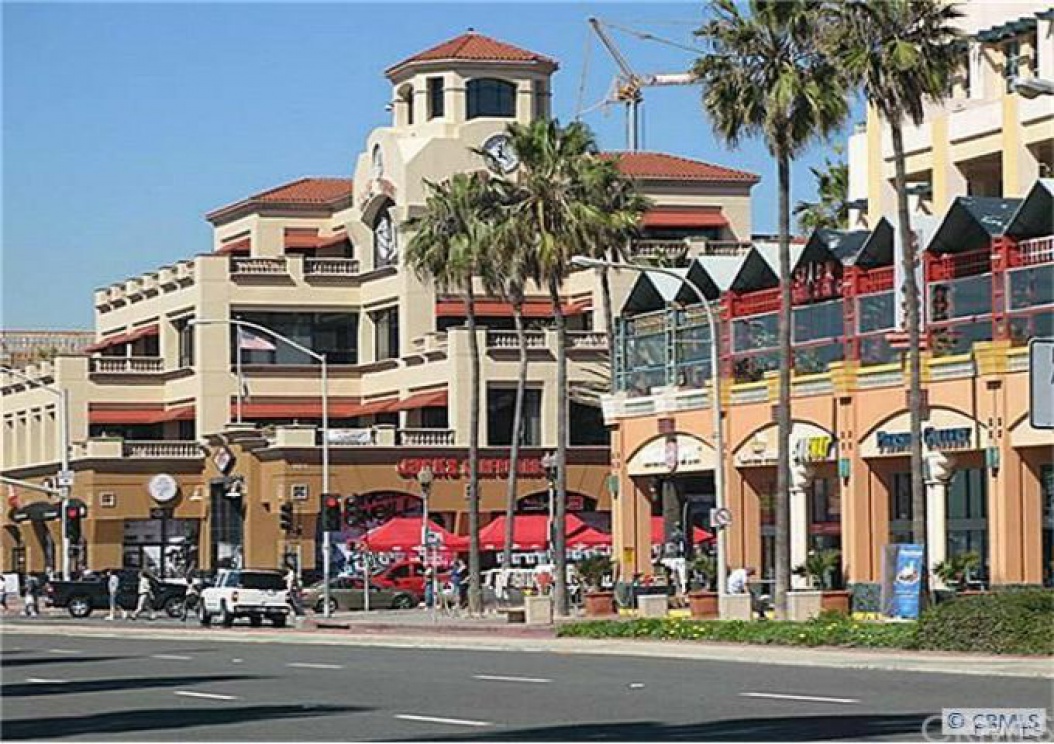 19835 Kingswood Lane , Huntington Beach CA: