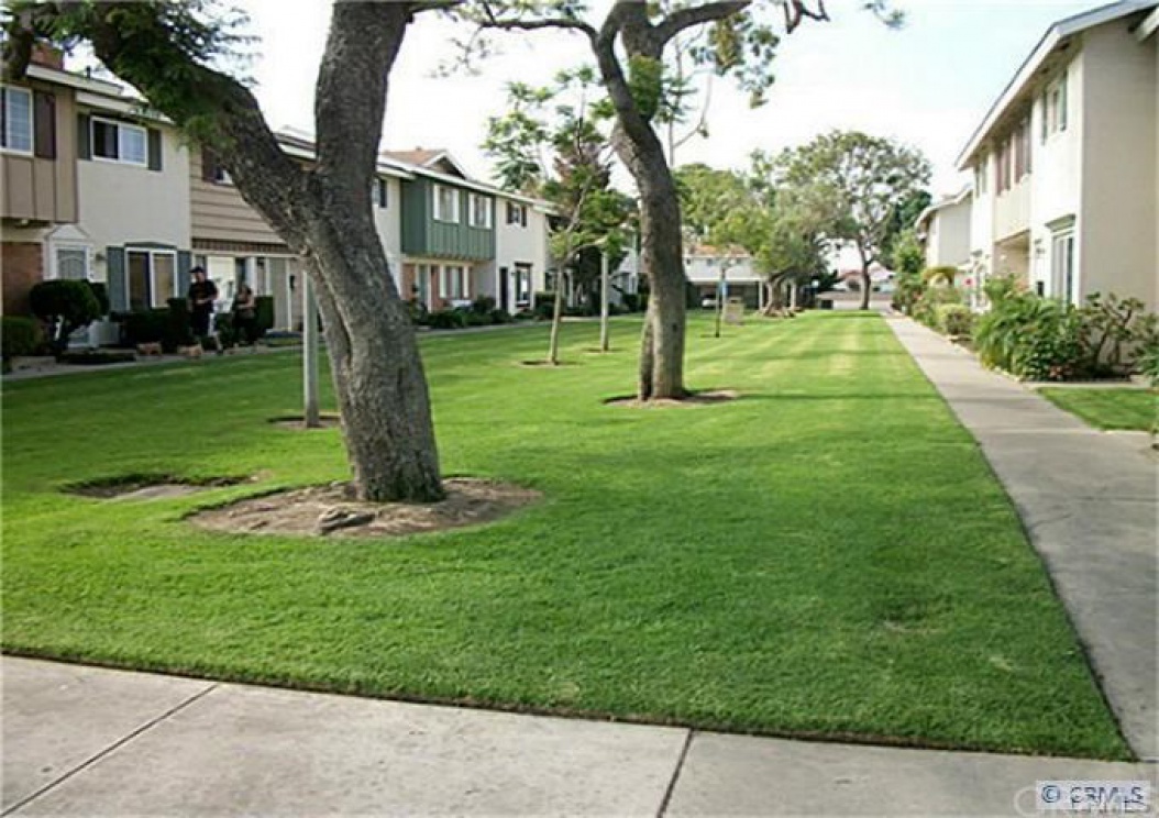 19835 Kingswood Lane , Huntington Beach CA: