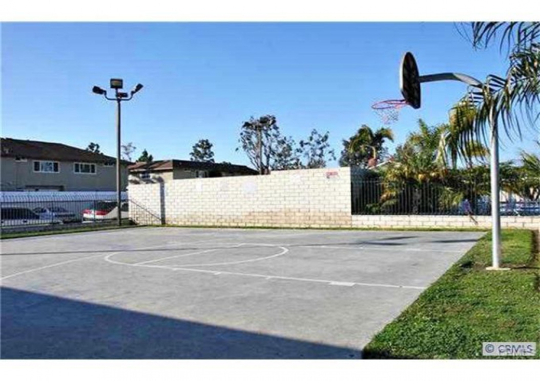 19835 Kingswood Lane , Huntington Beach CA: