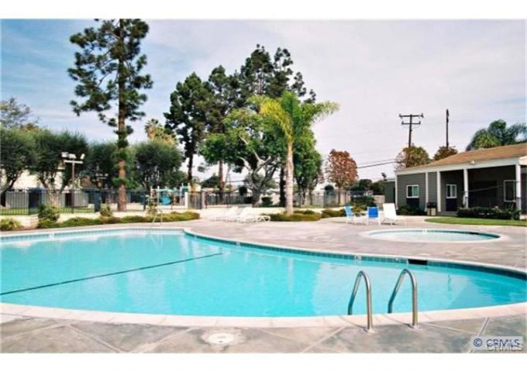 19835 Kingswood Lane , Huntington Beach CA: