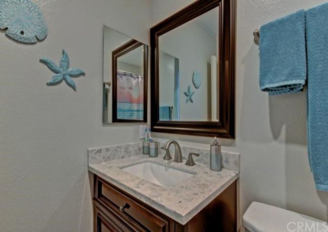 7841 Essex Drive , Huntington Beach CA: 