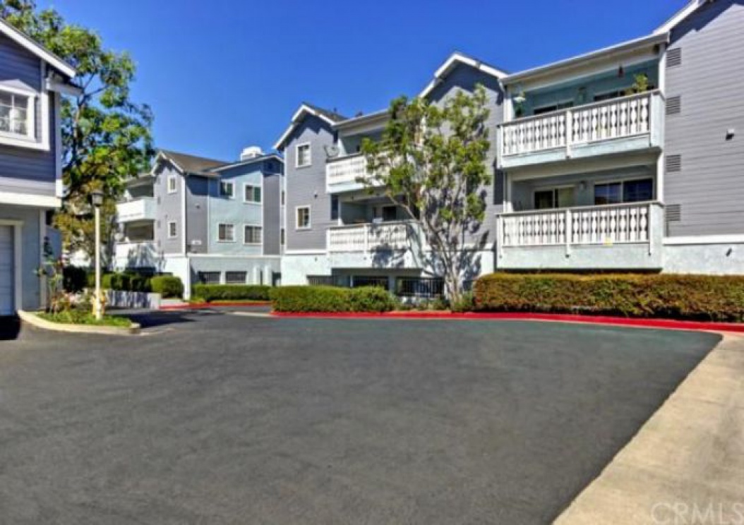 7841 Essex Drive , Huntington Beach CA: 