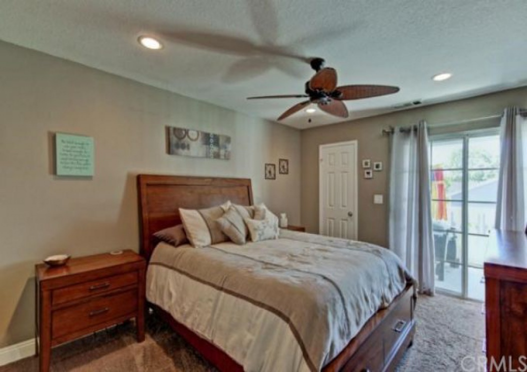 7841 Essex Drive , Huntington Beach CA: 