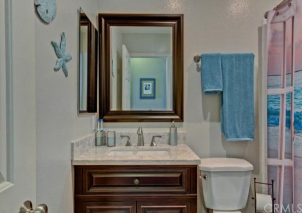 7841 Essex Drive , Huntington Beach CA: 