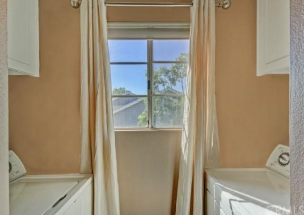 7841 Essex Drive , Huntington Beach CA: 