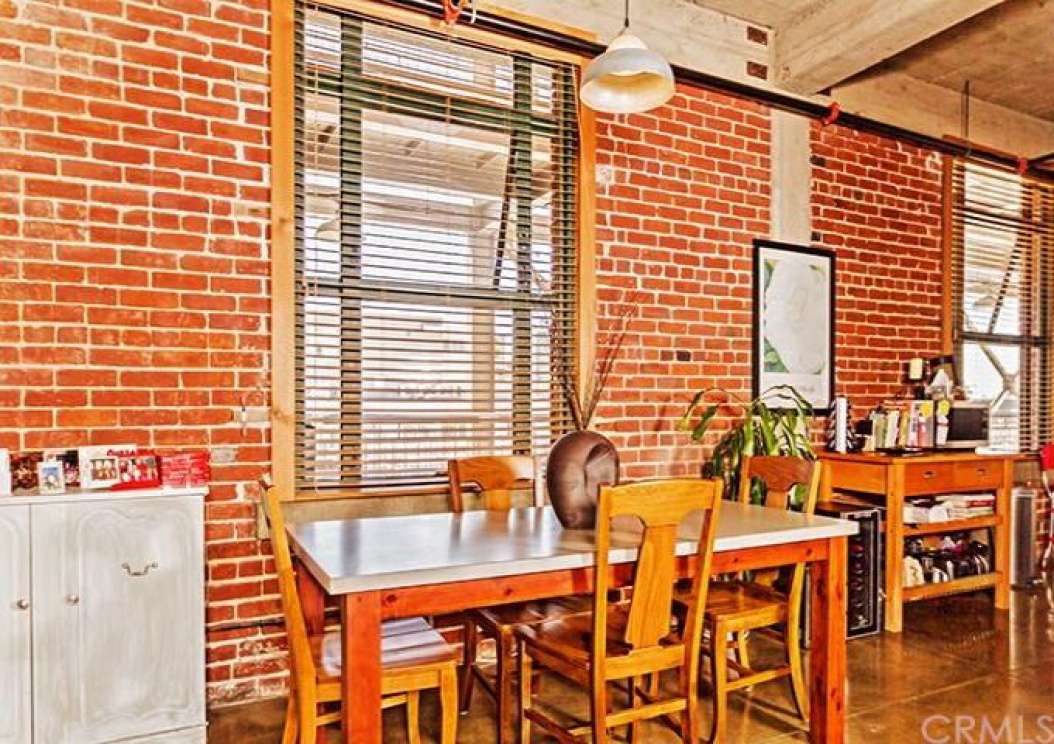 100 West 5th Street , Long Beach CA: