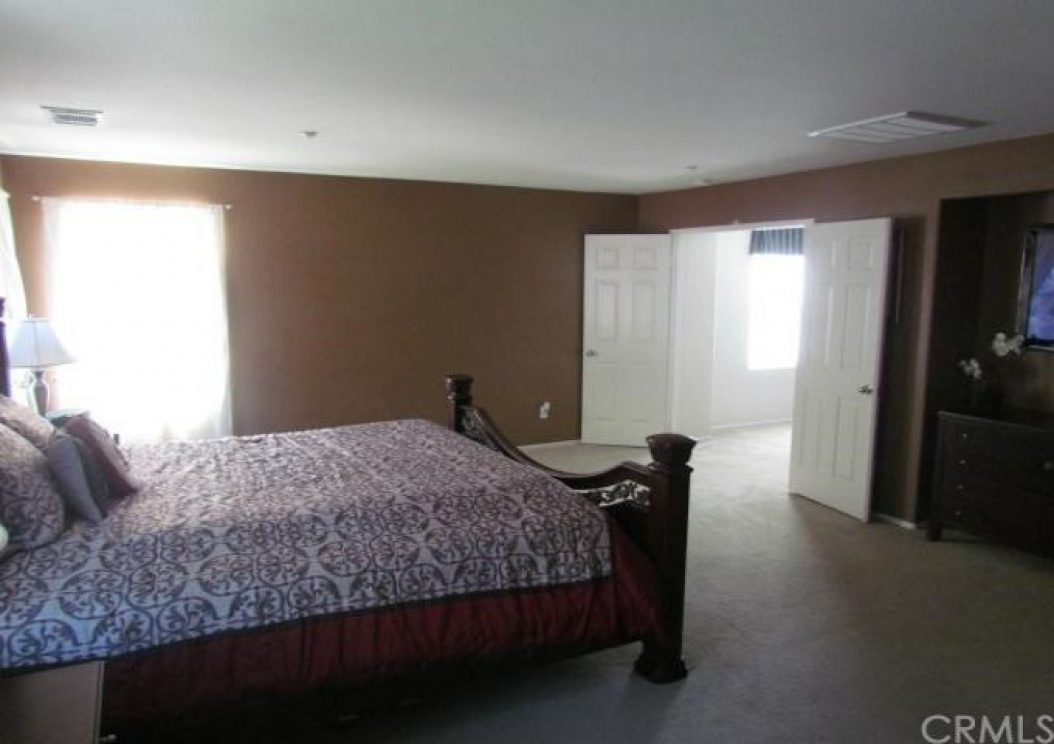 11977 Briarcliff Avenue , Fontana CA: