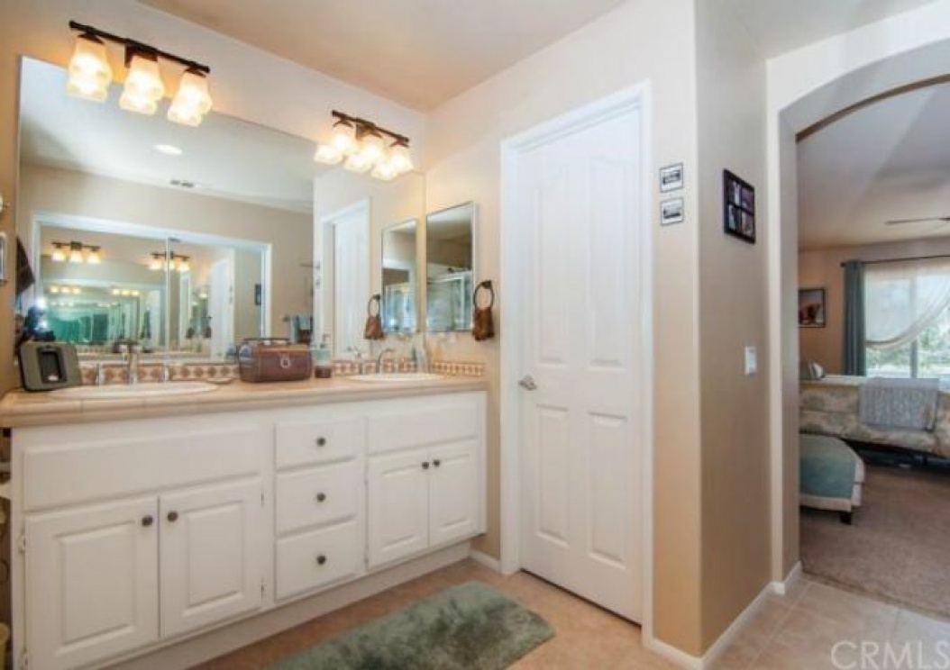 5873 Redhaven Street , Eastvale CA: 