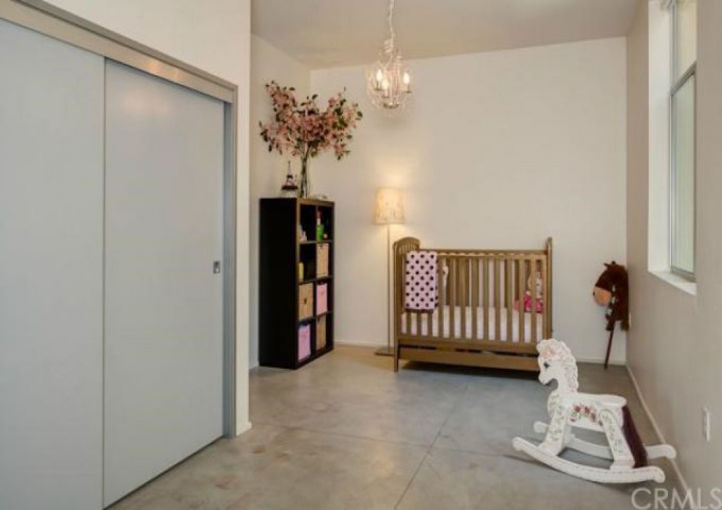 435 West CENTER Street , Anaheim CA: 