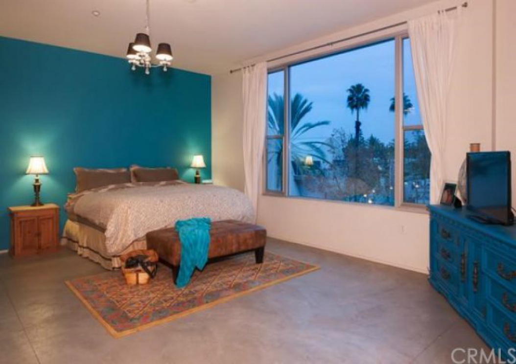 435 West CENTER Street , Anaheim CA: 