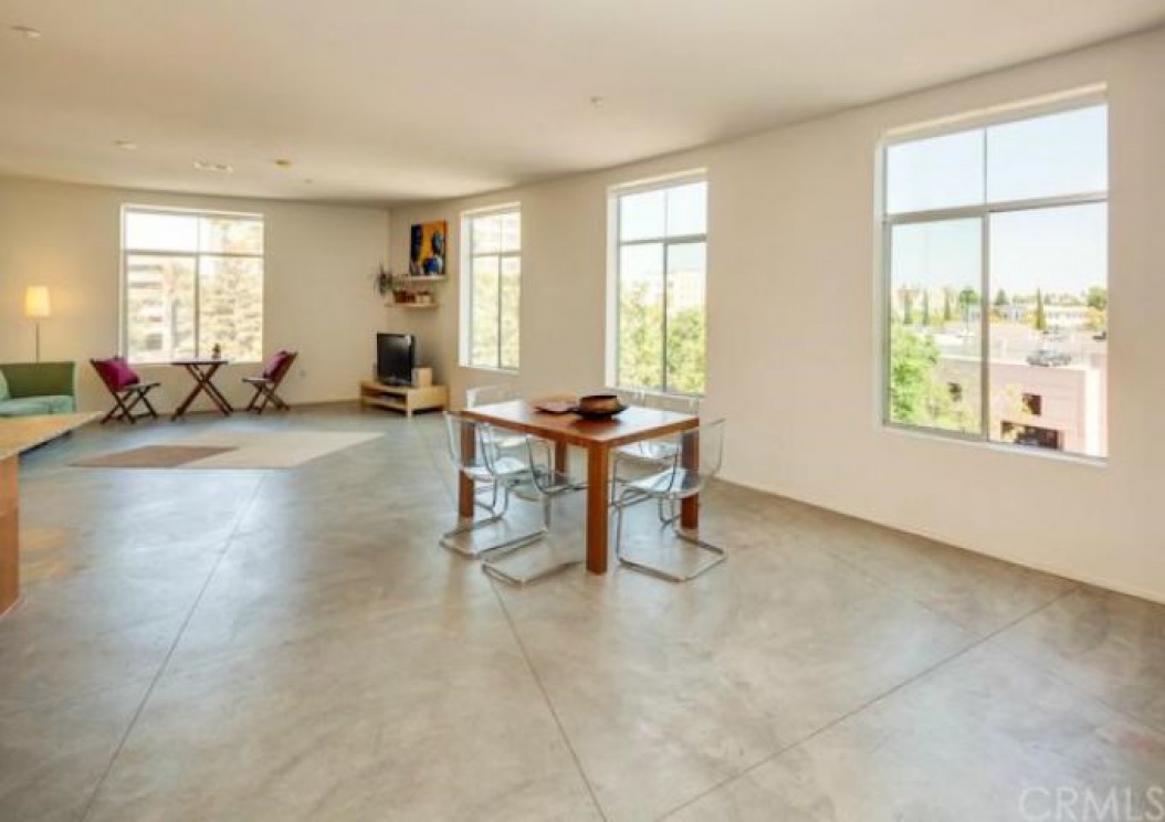 435 West CENTER Street , Anaheim CA: 