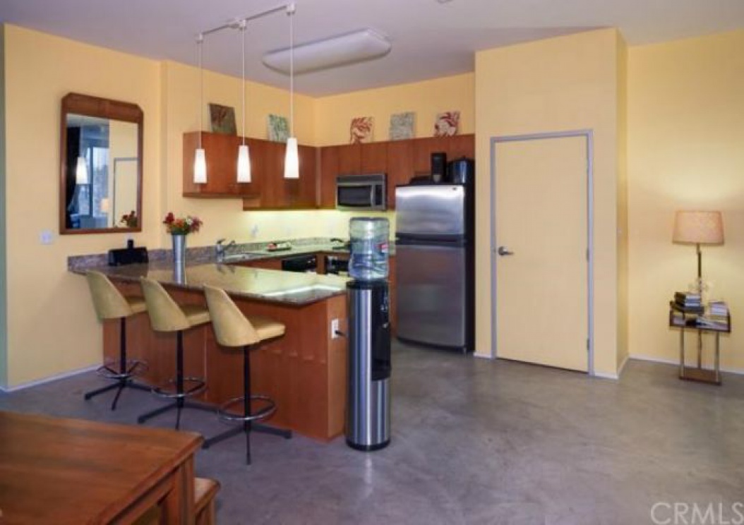 435 West CENTER Street , Anaheim CA: 