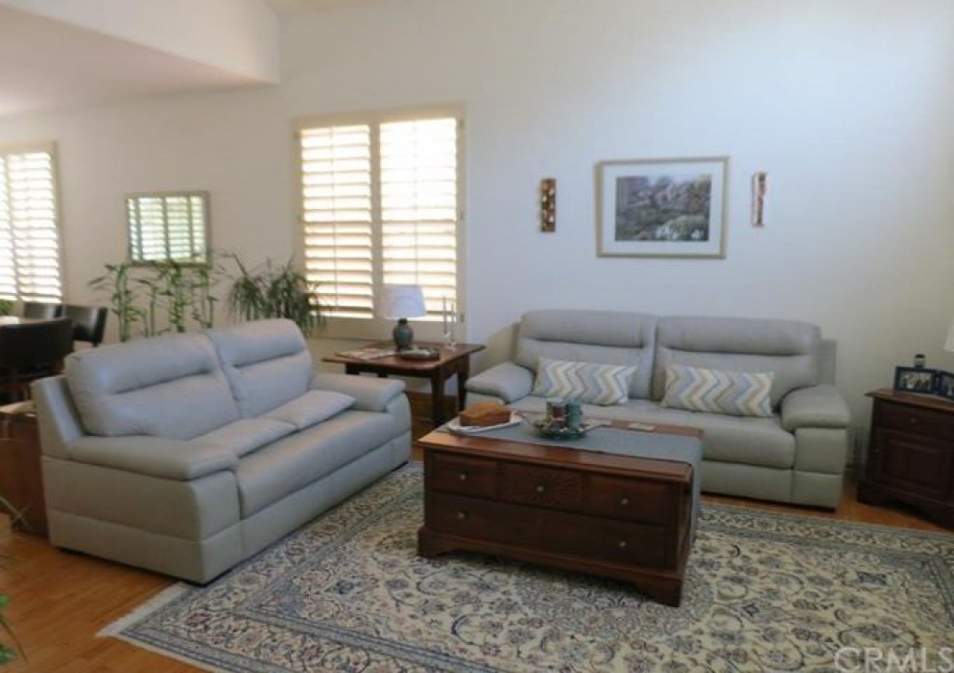 5 Terraza , Irvine CA: 