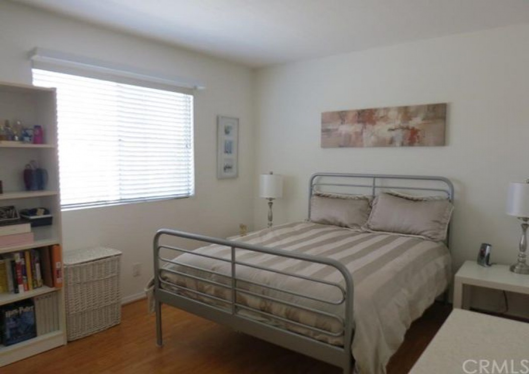 5 Terraza , Irvine CA: 