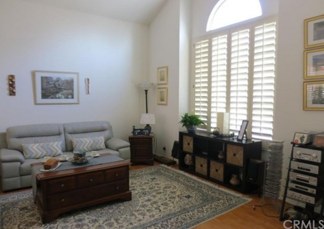 5 Terraza , Irvine CA: 