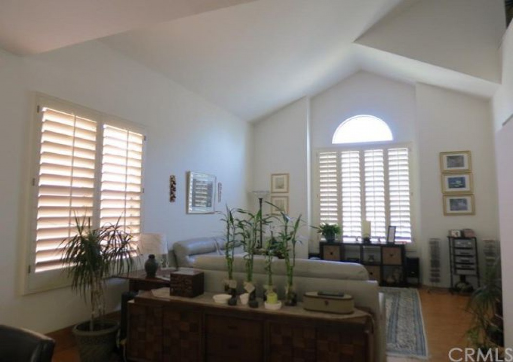 5 Terraza , Irvine CA: 