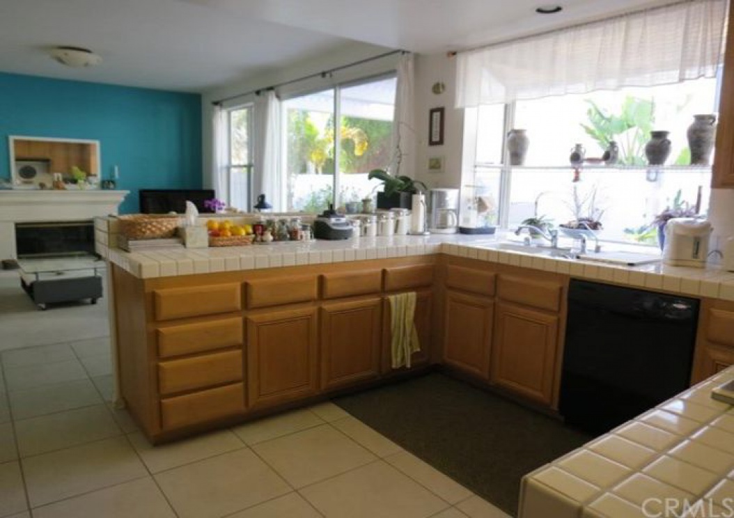 5 Terraza , Irvine CA: 