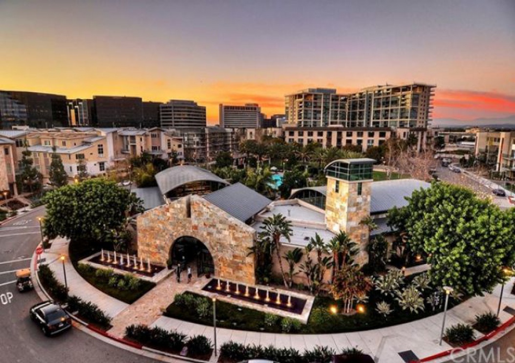 402 Rockefeller , Irvine CA: