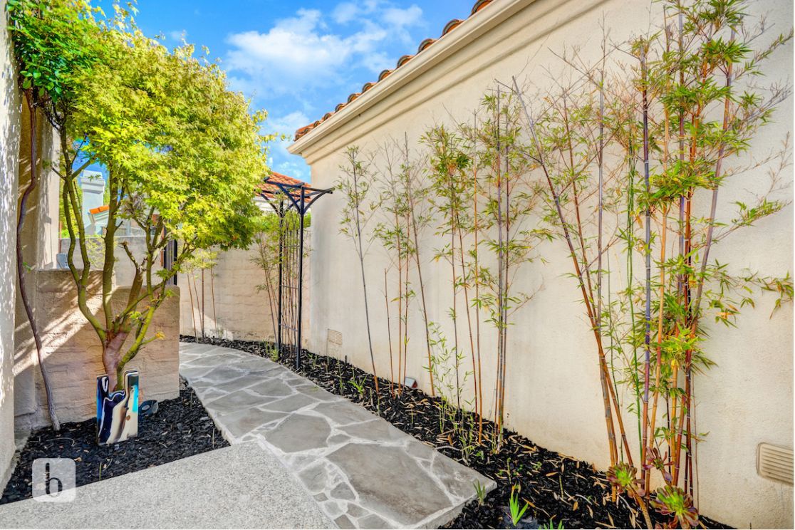 21141   Cancun   , Mission Viejo CA: 