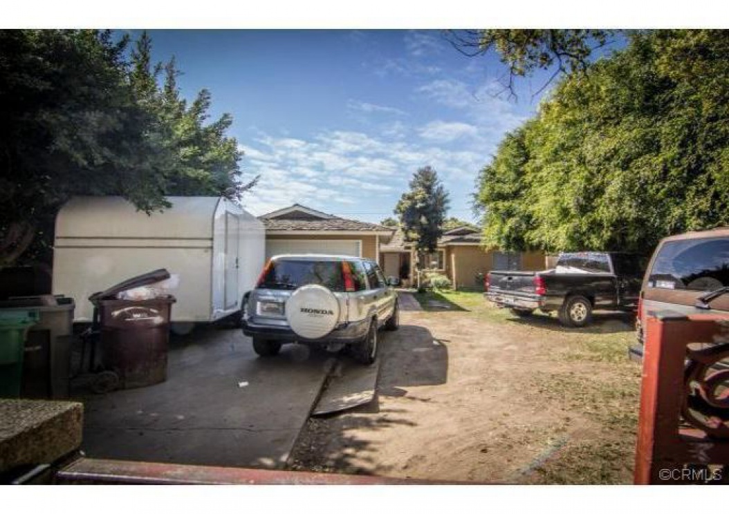 908 South Orange Avenue , Santa Ana CA: 