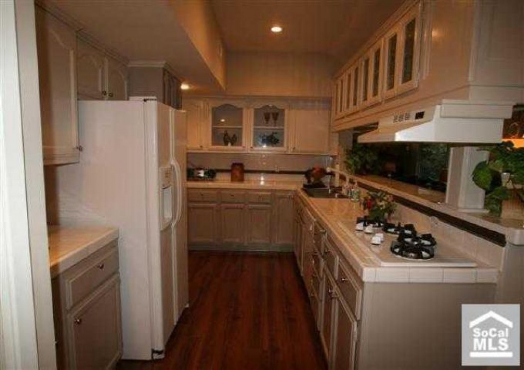 525 N Cornell Ave, Fullerton CA: 