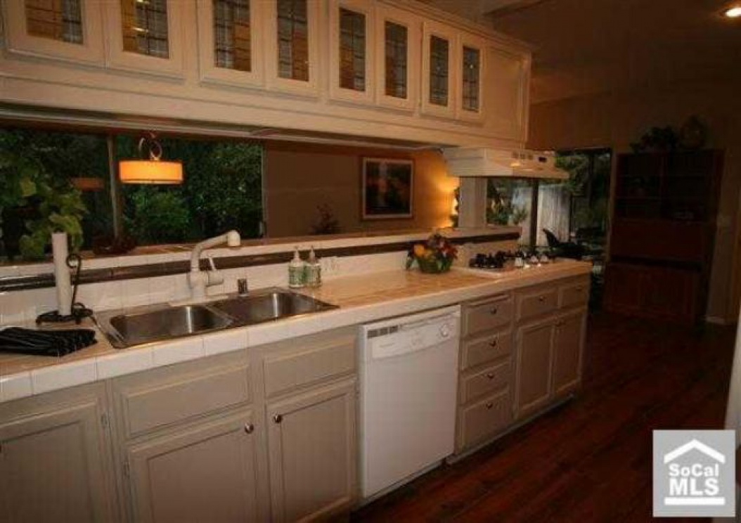 525 N Cornell Ave, Fullerton CA: 