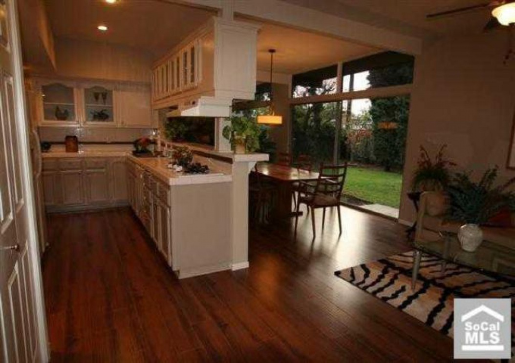 525 N Cornell Ave, Fullerton CA: 