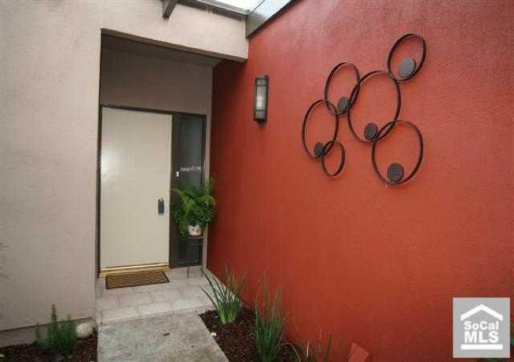 525 N Cornell Ave, Fullerton CA: 