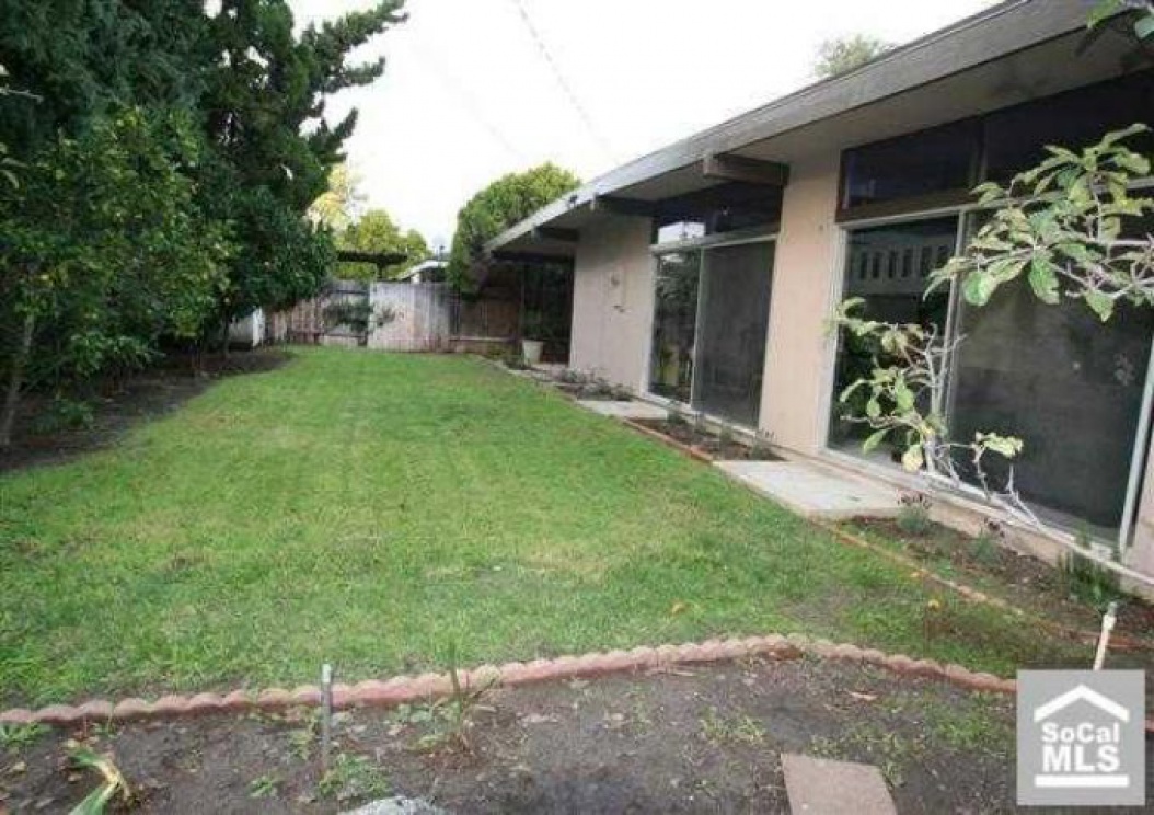 525 N Cornell Ave, Fullerton CA: 