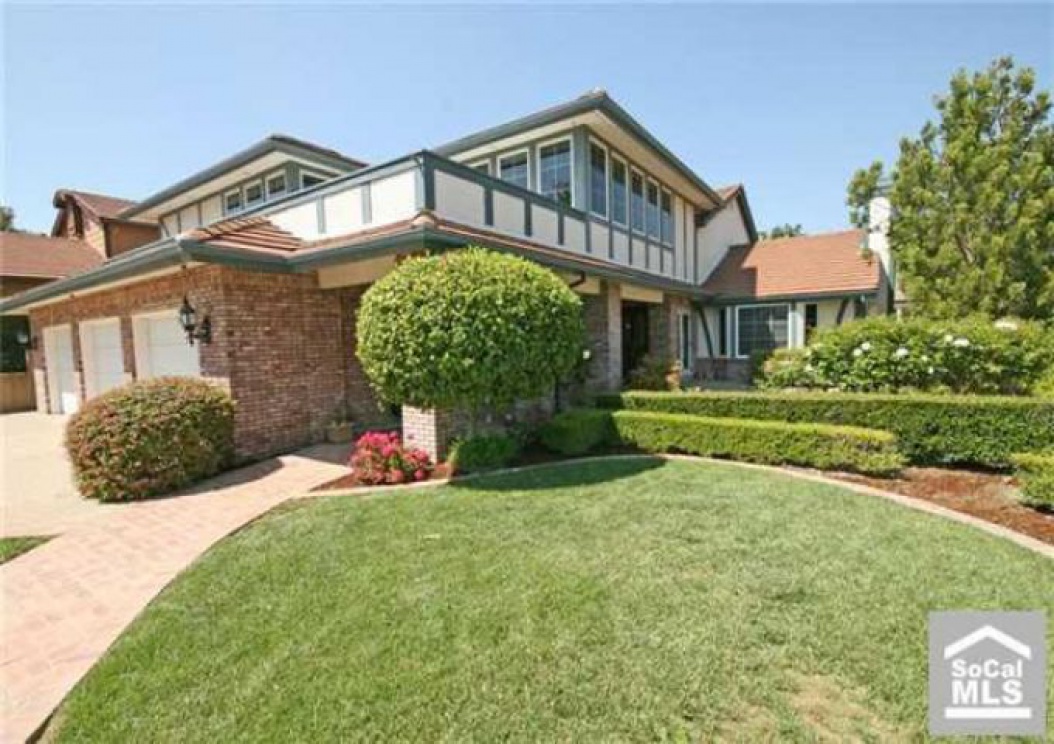 5100 Via Del Fierro, Yorba Linda CA: 