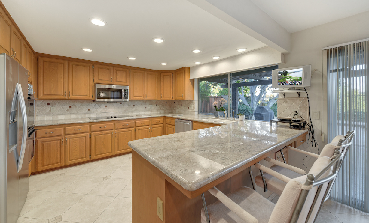 1764 N Mountain View Place, Fullerton CA: 