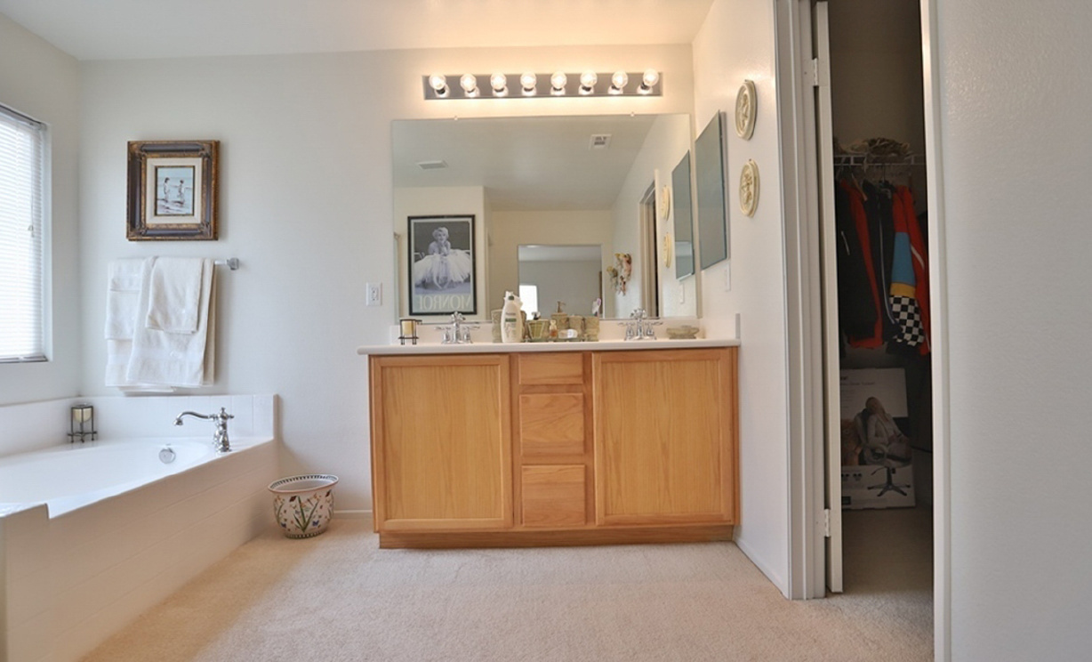 9511 Tanzanite Avenue, Hesperia CA: 