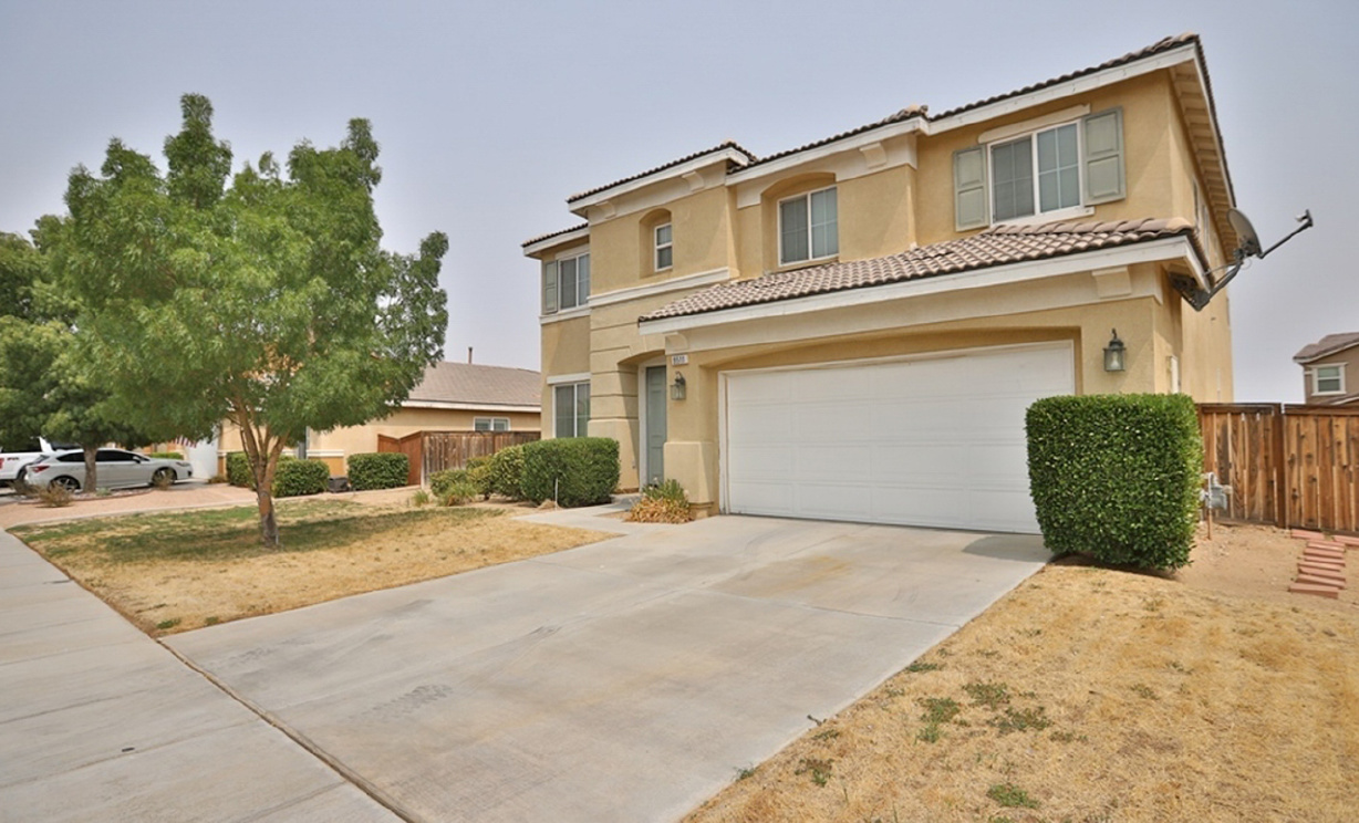 9511 Tanzanite Avenue, Hesperia CA: 