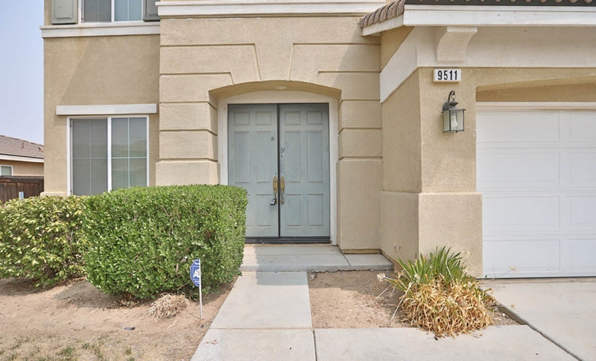 9511 Tanzanite Avenue, Hesperia CA: 