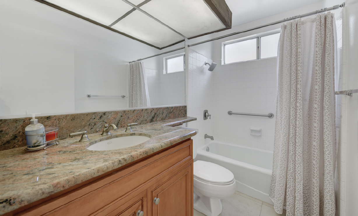 1918 Dana Place, Fullerton CA: 