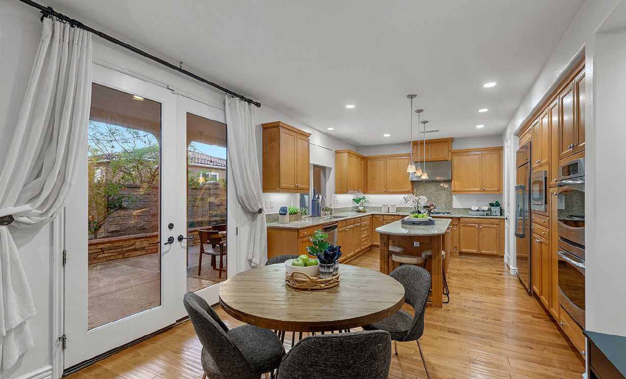 3977 Kind Way, Yorba Linda CA: 