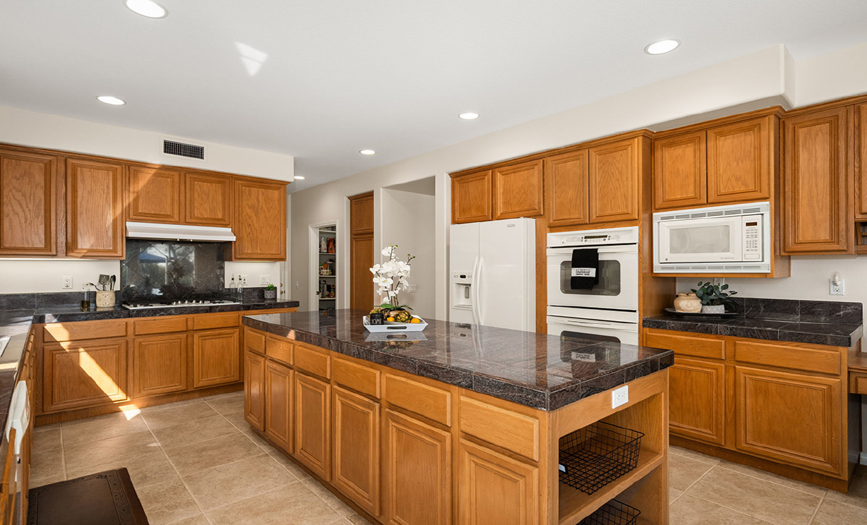 2998 Arborwood Court, Fullerton CA: 