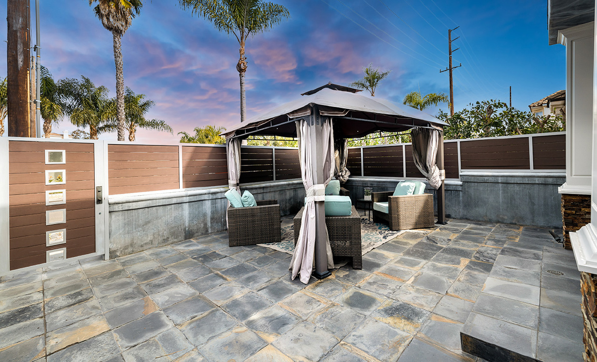 214 Utica Avenue, Huntington Beach CA: 